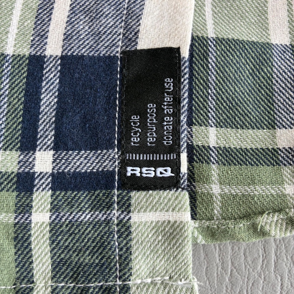 NWT RSQ Men's Plaid Flannel Shirt Green Black Cream Tartan Button Down Small - Picture 8 of 16